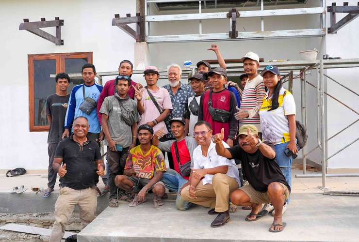 PM XANANA OBSERVA KONSTRUSAUN EDIFISIU FOUN BA KDTL