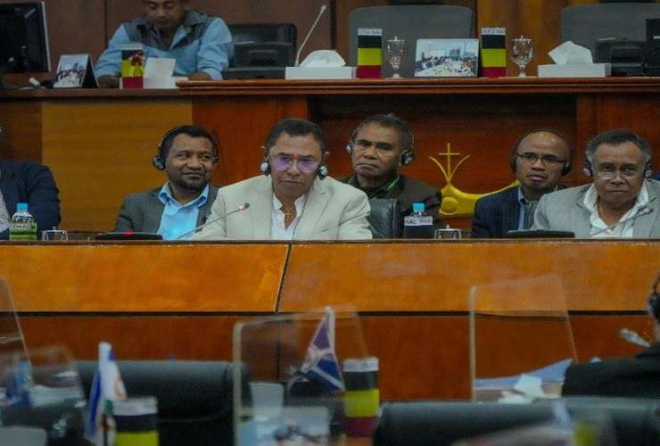 MINISTERIU OBRAS PÚBLIKA APREZENTA RELATORIU EZEKUSAUN TRIMESTRE BA PARLAMENTU NASIONAL KOMISAUN C