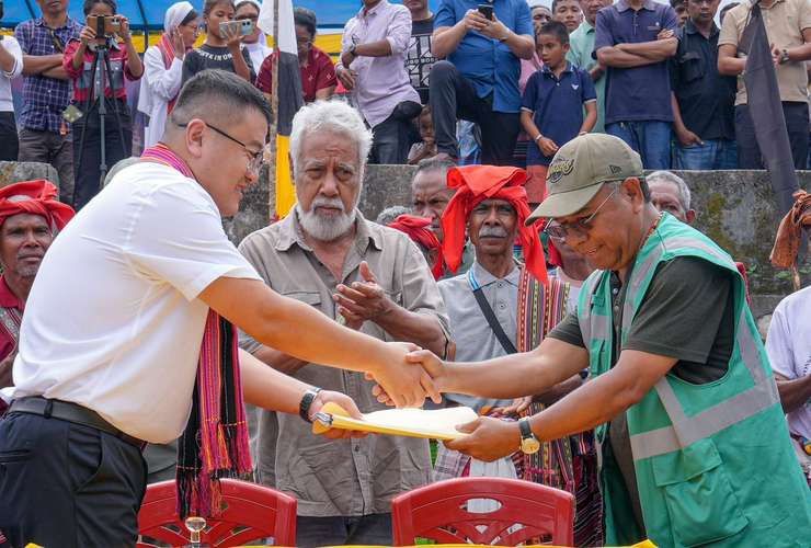 PM XANANA HO MINISTRU OBRAS PÚBLIKA LANSA FATUK DA-HULUK BA KONSTRUSAUN PONTE LAMARA